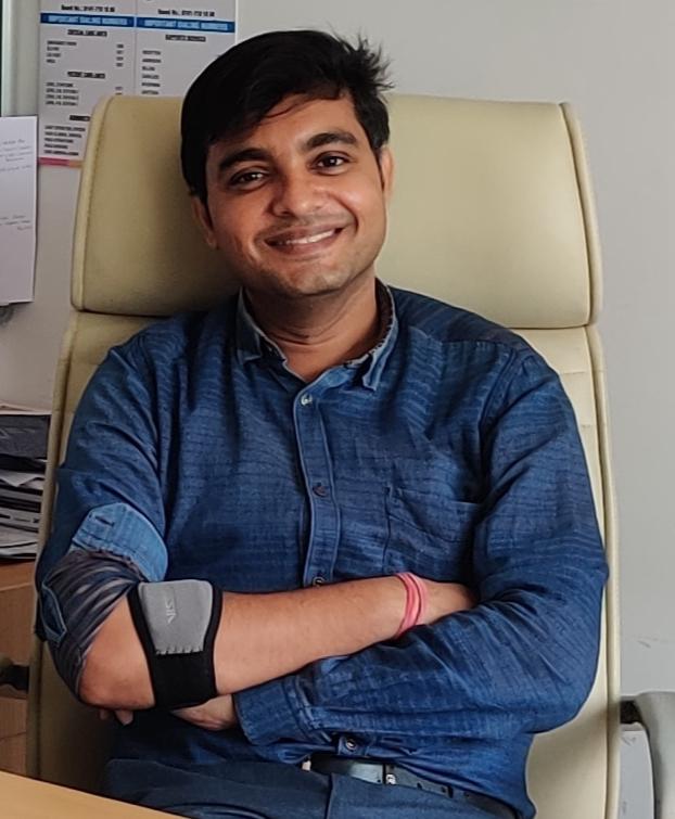 Dr. Kartick Rastogi